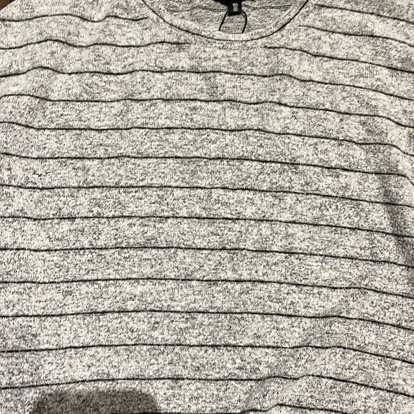 Dynamite, soft, long sleeve sweater, gray black, pinstripe size large women’s - Picture 2 of 6